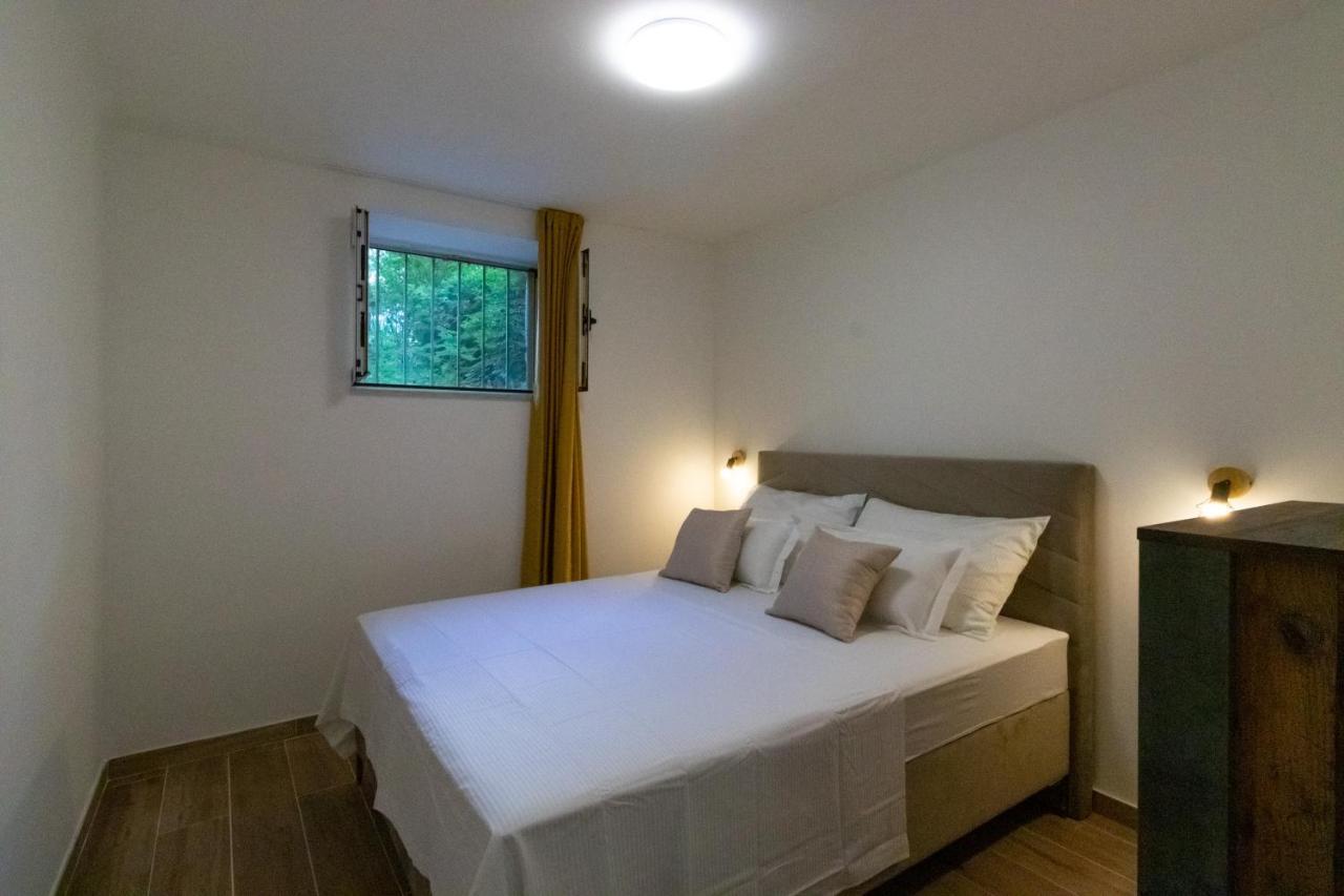 Lily Split Center Apartment Bagian luar foto